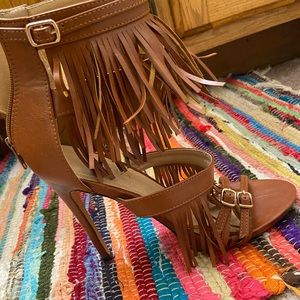 Liliana fringe stilettos size 9